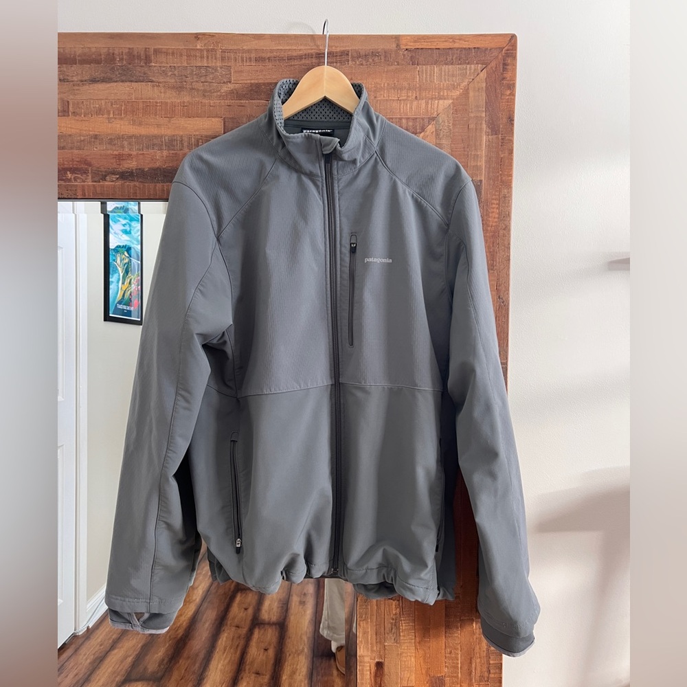 Patagonia Men’s Zip Up Jacket Size Medium FLAW PLEASE READ
